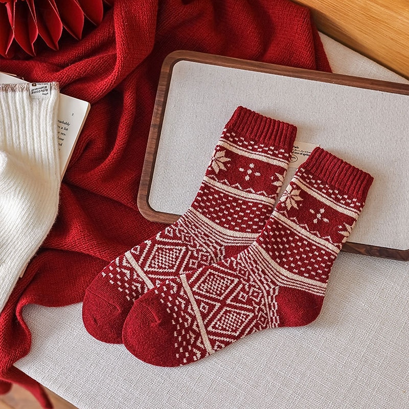 Women's Crew Socks Thick Winter Warm Socks Christmas Outdoor Holiday Plaid Polyester Basic Classic Casual Elastic Warm 1 Pair 2026 - $6.99 –P1