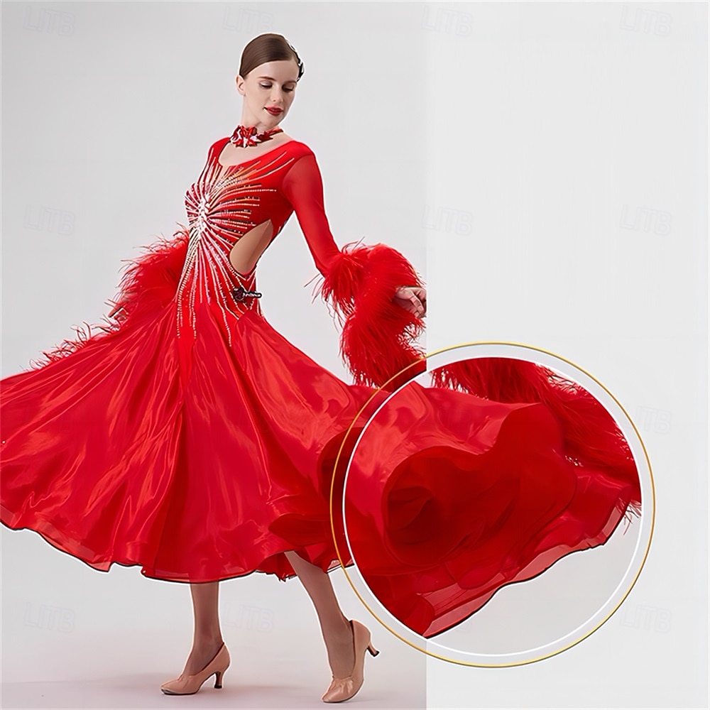 Robe de danse de salon pour femme, manches en plumes et strass, tenue de compétition de valse et de tango, avec dos transparent – rouge de 2026 ? $548.09 –P6