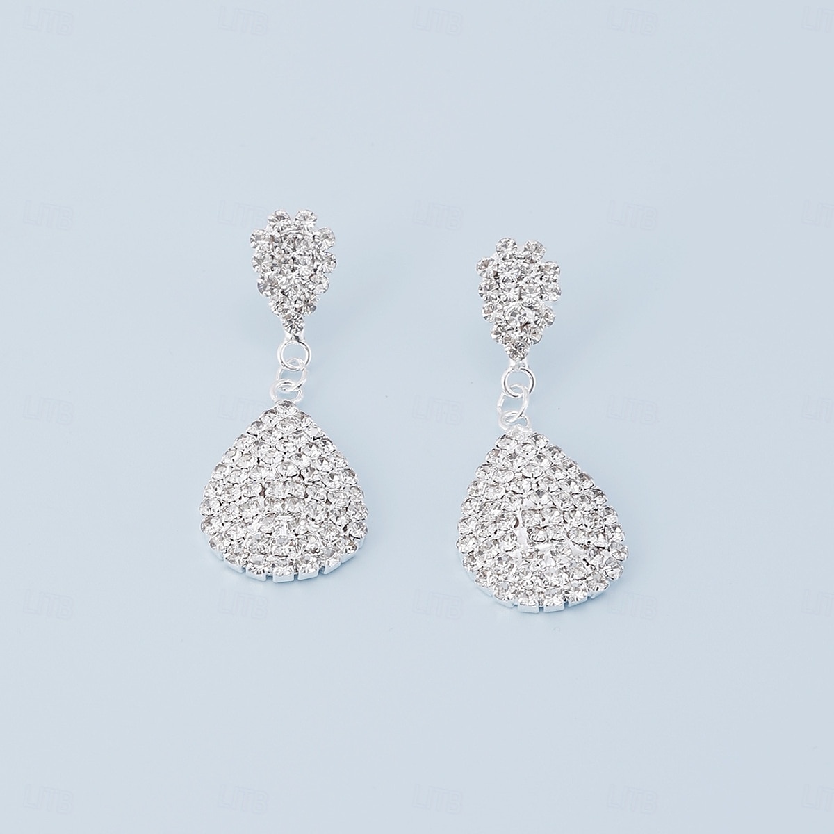 set di gioielli di lusso in argento con strass: collana, bracciale e orecchini con cristalli scintillanti a goccia per donna del 2026 a $18.99 –P2