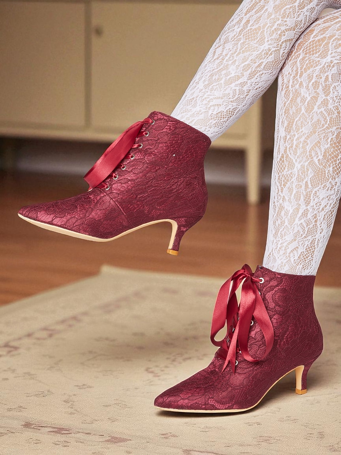 Γυναικεία πράσινα μποτάκια με κορδόνια και σατέν κορδέλα και τακούνι kitten - vintage μπότες σε βικτοριανό στιλ για γυναίκες, ιδανικές για γάμους, πάρτι gatsby &επίσημες εκδηλώσεις 2026 - $79.99 –P3