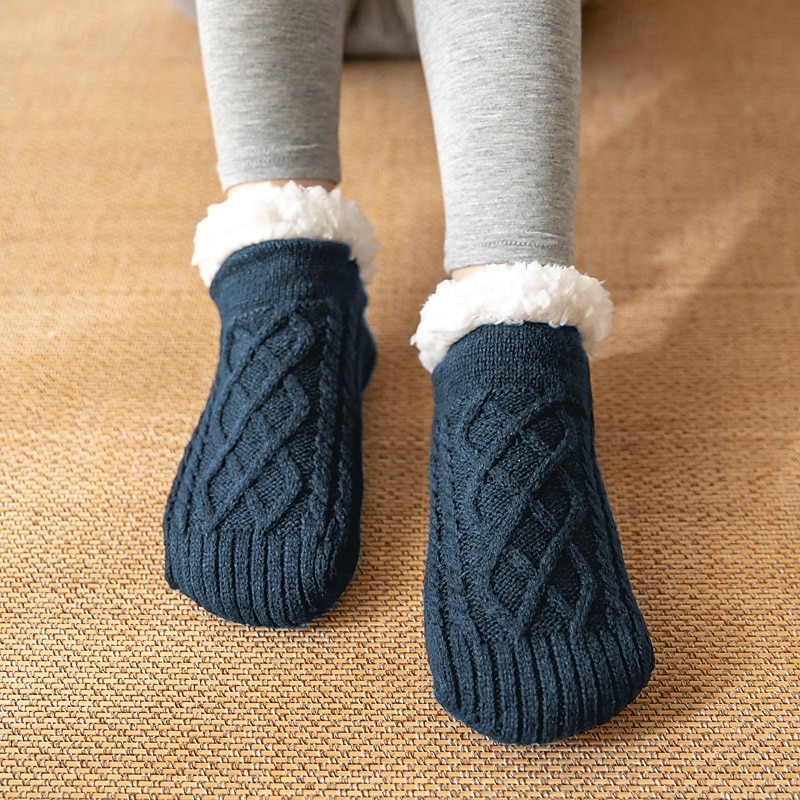 Men's 1 Pair Socks Sherpa Lined Socks Casual Socks Winter Socks Black Wine Color Plain Vacation Daily Knitted Warm Winter Fashion Casual 2026 - $8.99 –P8