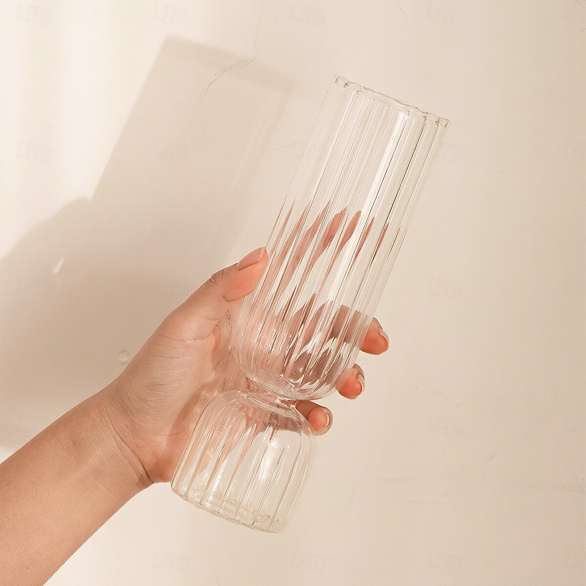 1 шт. Современная и простая декоративная ваза в полоску, прозрачное стекло, гидропонная цветочная композиция, небольшая цветочная ваза для гостиной, обеденного стола, подходит для семейного обеденного 2026 - $13.49 –P7