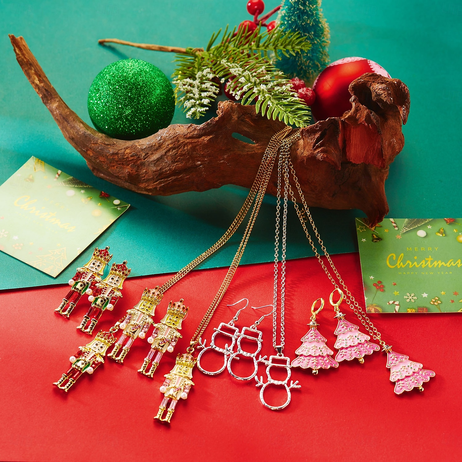 2026年 女性用ピンクのクリスマスツリージュエリーセット、ゴールドトーンのエナメルネックレスとイヤリング、冬のパーティーやギフトに最適なホリデーアクセサリー &衣装  コレクション – $11.99 –P7