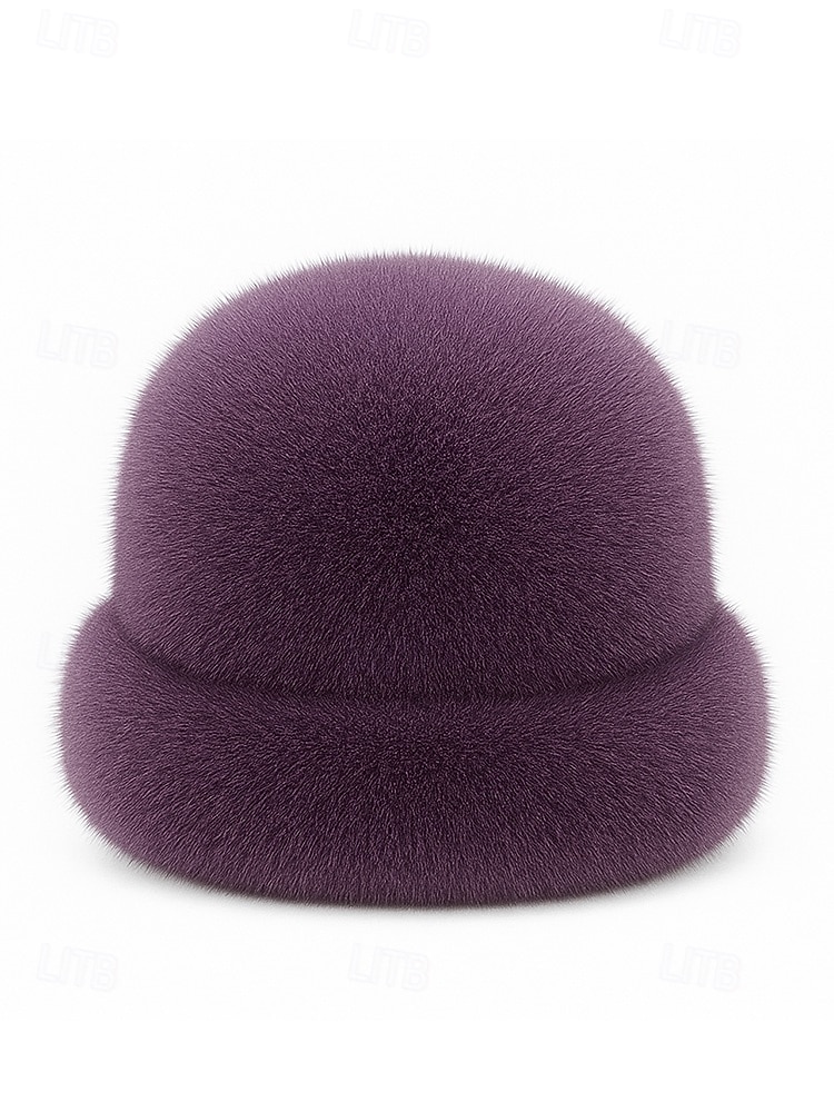 Bonnet de Noël en fausse fourrure pour femme avec détails de fleurs en pierres précieuses, design en peluche douce en plusieurs couleurs pour les vacances d'hiver de 2026 ? $11.99 –P9