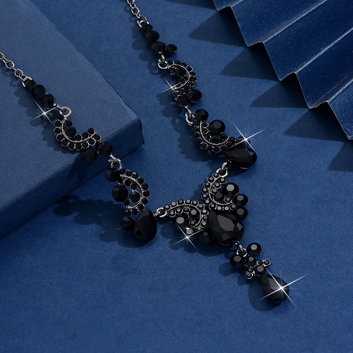 Collar llamativo de lágrima de cristal para mujer, elegante joya vintage con diamantes de imitación para bailes Gatsby y bodas. &fiestas nocturnas 2026 - $11.99 –P2