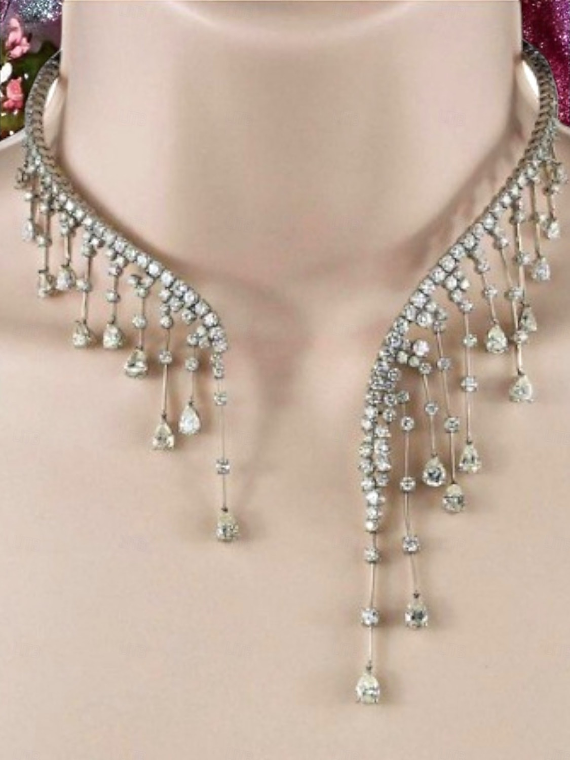 Collar llamativo de diamantes de imitación dorados para mujer, elegante gargantilla de cristal para galas nocturnas o bodas. &trajes de fiesta 2025 - $19.99 –P1