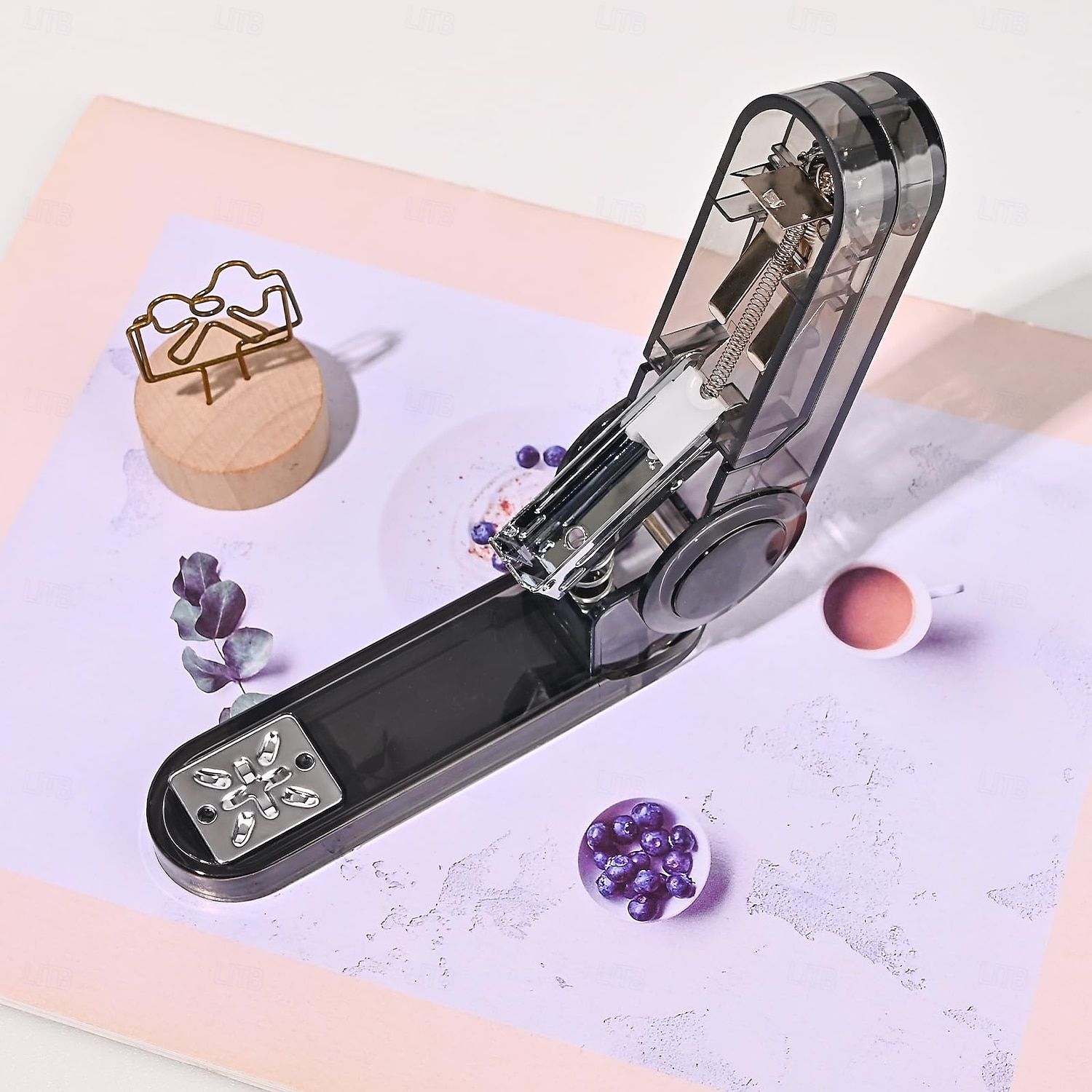 Průsvitná otočná sešívačka s otočným ramenem a 400 sponkami, stolní sešívačka s otočným ramenem o 360 stupňů pro vazbu brožur nebo knih, kapacita 25 listů pro psací stůl, kancelářské potřeby pro 2026 - $10.99 –P2