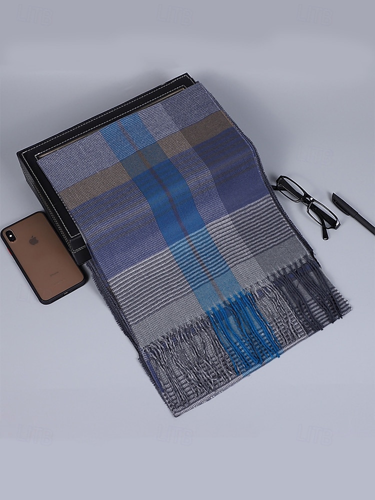 Pánská vánoční kostkovaná šála – stylová polyesterová šála s třásněmi – dostupná v několika barvách – teplý sváteční doplněk pro muže 2026 - $11.99 –P10