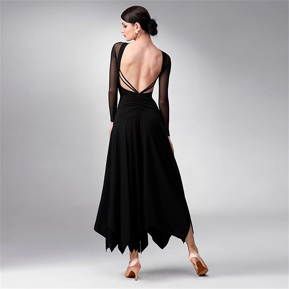 green emerald velvet dress Touchline Tango Dress / Swan Flared Series main image 0