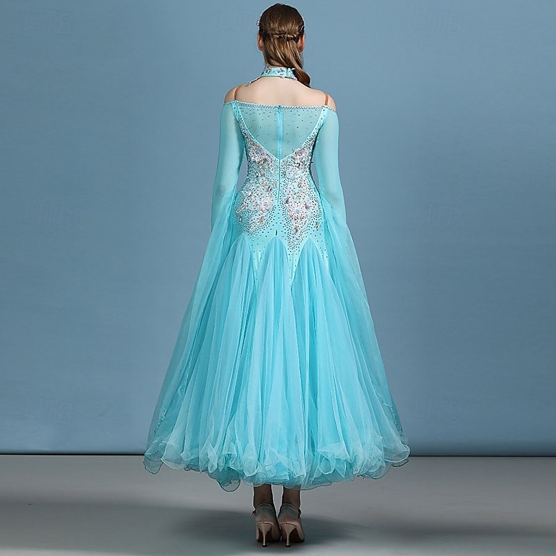 abito da ballo da sala da donna con cristalli ricamati, spalle scoperte, elegante abito da competizione in rete a strati per valzer, tango, foxtrot – blu ghiaccio del 2026 a $296.19 –P6