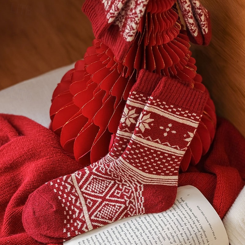 Women's Crew Socks Thick Winter Warm Socks Christmas Outdoor Holiday Plaid Polyester Basic Classic Casual Elastic Warm 1 Pair 2026 - $6.99 –P6