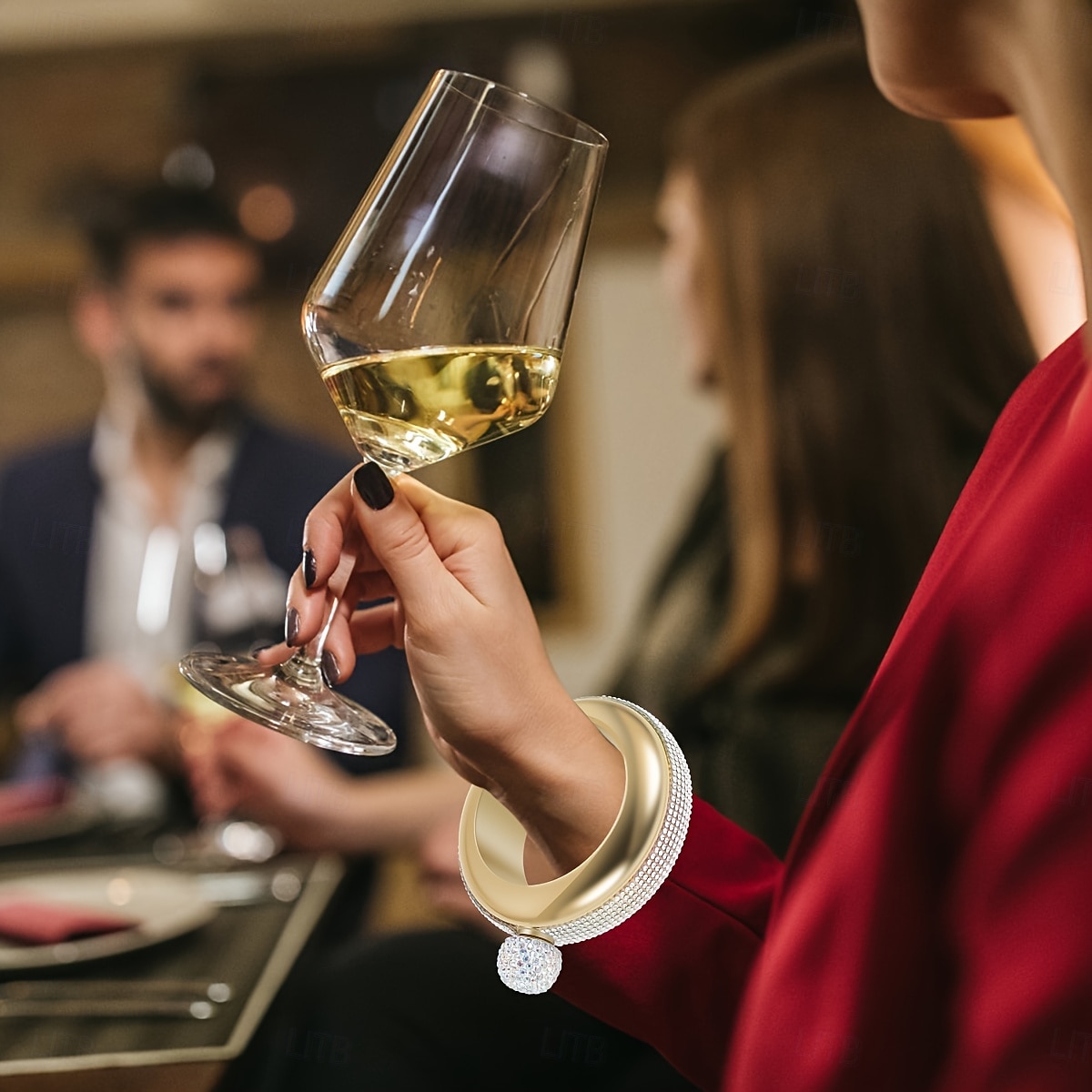 1 fiaschetta in acciaio inossidabile alla moda per donna: nasconde discretamente vino e cocktail &liquori - accessorio perfetto per feste estive - un must-have per la cucina di alta qualità per Natale del 2025 a $23.99 –P4