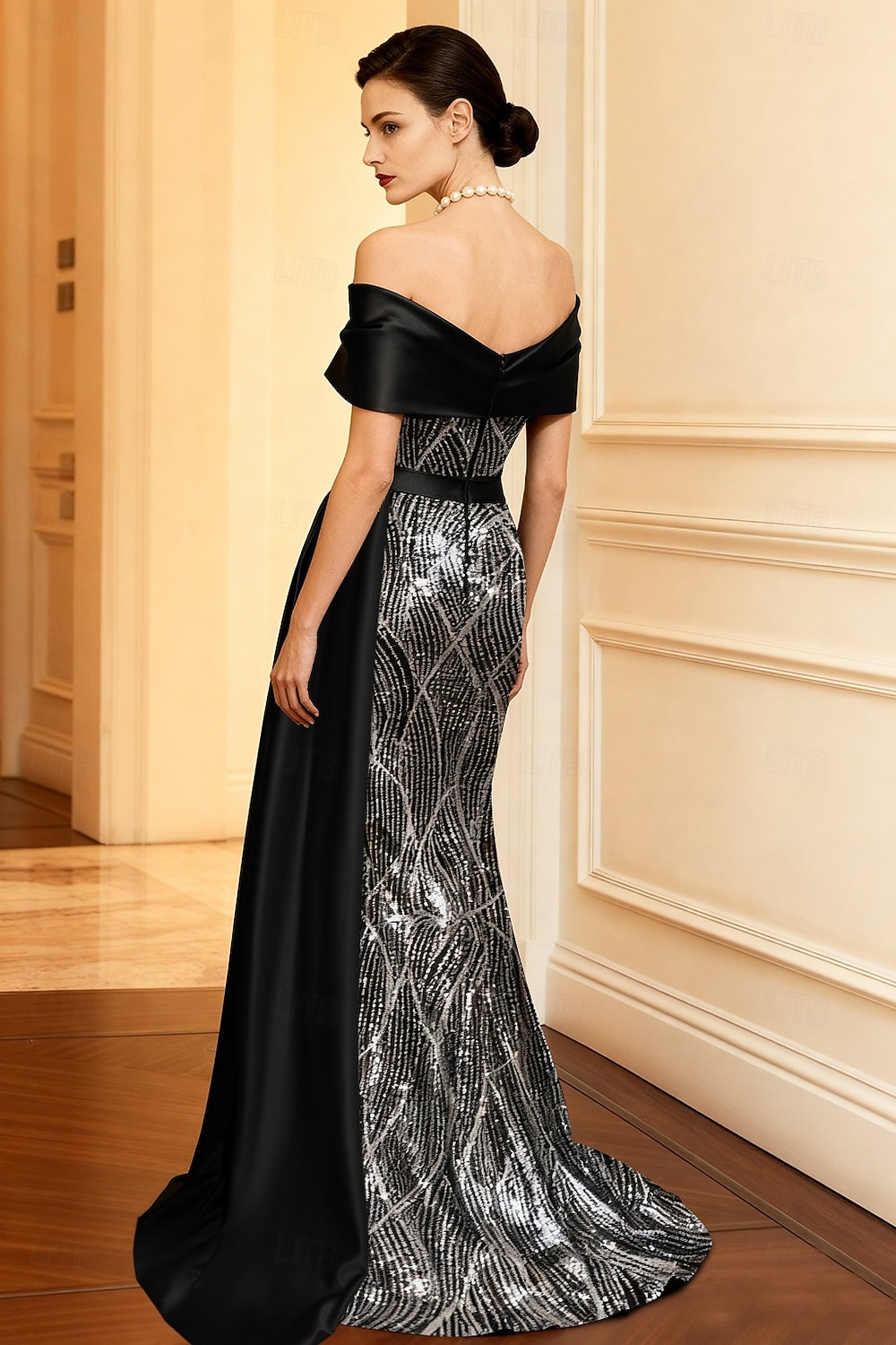 Ligne A Fourreau / Colonne Longueur au sol Robe de Soirée Robe de bal avec surjupe Tenue de soirée Élégant Bloc de Couleur Fente Haute Manche Courte Épaules Dénudées Formel Mariage Satin Pailleté avec de 2025 ? $154.99 –P2