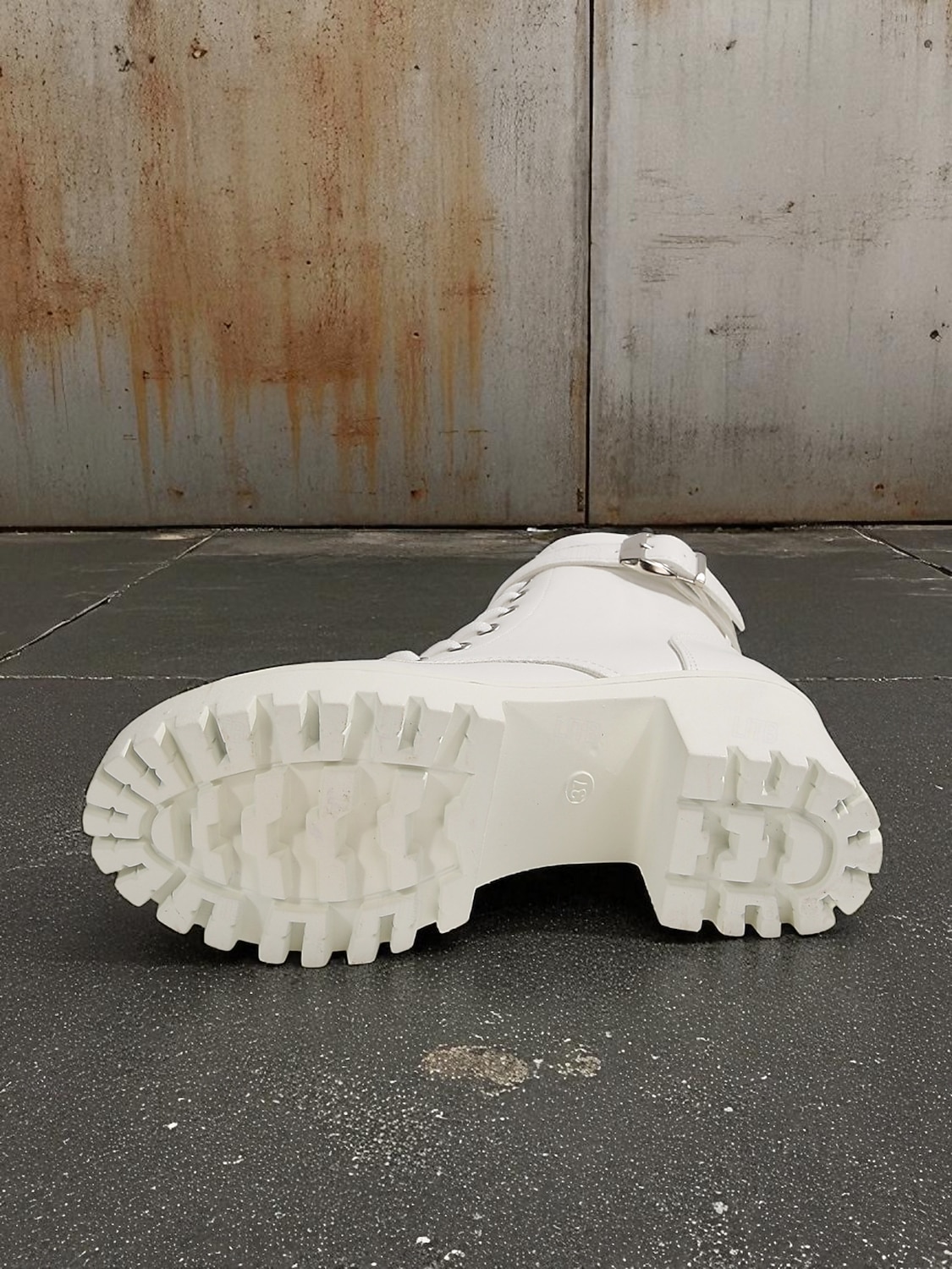 Γυναικείες λευκές μπότες με χοντρό τακούνι και δετά κορδόνια, κομψές μπότες μάχης με ψηλοτάκουνο και ρυθμιζόμενη αγκράφα, μοντέρνα υποδήματα για casual και υπαίθριες περιστάσεις. 2026 - $46.99 –P3