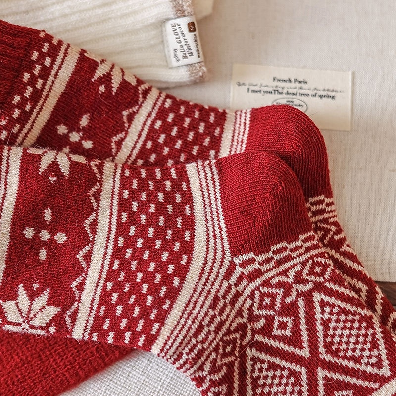 Women's Crew Socks Thick Winter Warm Socks Christmas Outdoor Holiday Plaid Polyester Basic Classic Casual Elastic Warm 1 Pair 2026 - $6.99 –P8