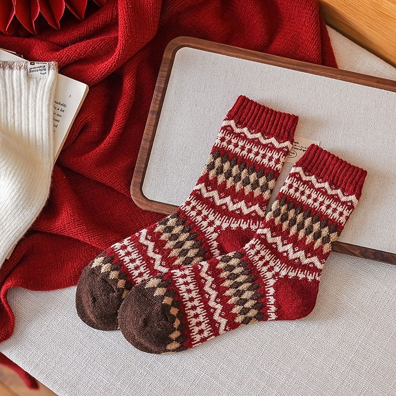 Women's Crew Socks Thick Winter Warm Socks Christmas Outdoor Holiday Plaid Polyester Basic Classic Casual Elastic Warm 1 Pair 2026 - $6.99 –P4