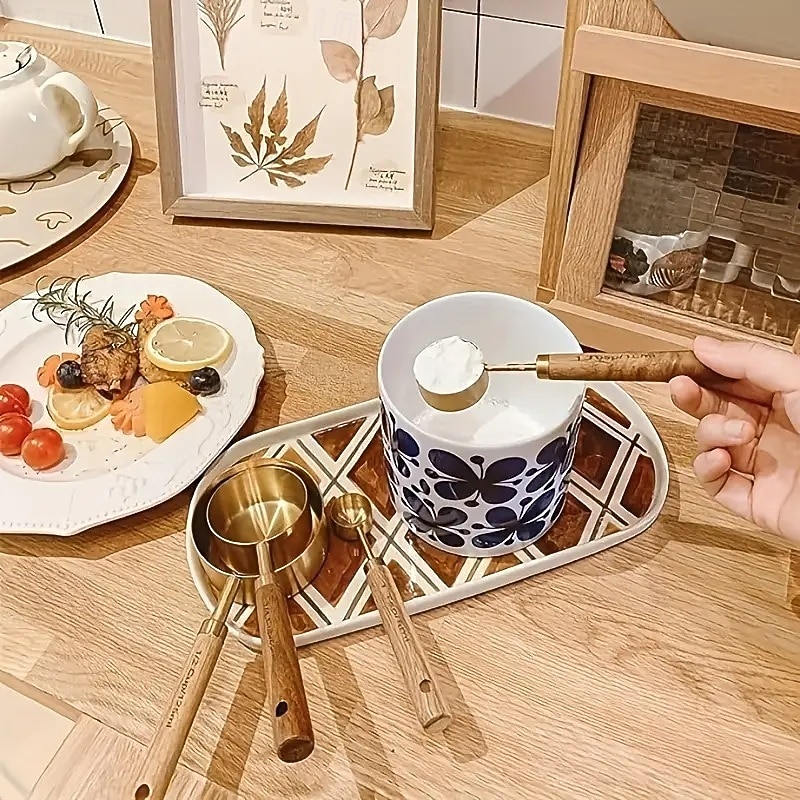 مجموعة من 8 قطع من أكواب القياس والملاعق - أكواب قياس من الفولاذ المقاوم للصدأ بمقبض خشبي، مجموعة ملاعق قياس معدنية، مجموعة قياس المطبخ للمطبخ/الطعام/الخبز 2026 - $45.99 –P8