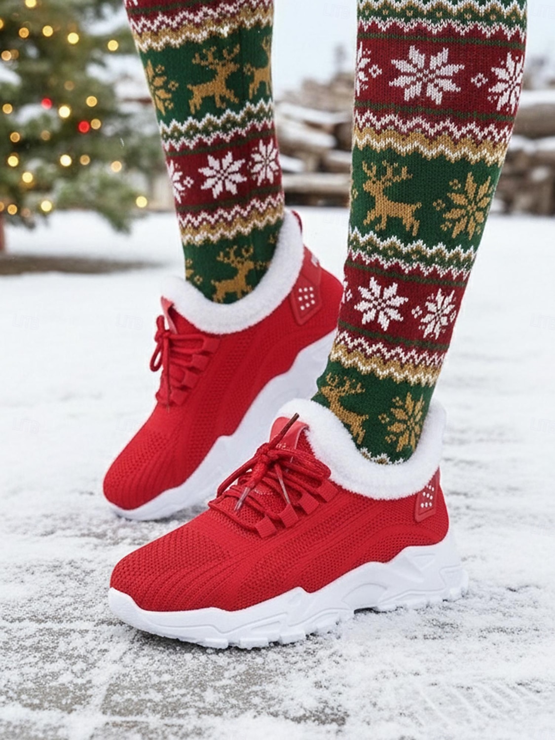 Zapatillas deportivas rojas con forro polar para mujer: zapatillas para correr cálidas y transpirables para invierno, Navidad, viajes y ropa informal. 2025 - $24.99 –P2