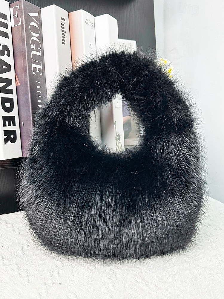 Damaxelväska i fuskpäls, mjukt plyschmaterial, elegant luffarmodell för julfester, finns i flera färger 2025 - $18.99 –P7