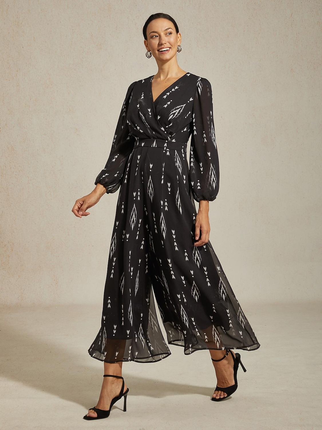 damejumpsuit svart chiffong trykt vide ben v-hals midjebesparende elegant skille seg ut destinasjon bryllupsgjest daglig ferie avslappet vår sommer høst 2025 - ₽12933.72 –P3