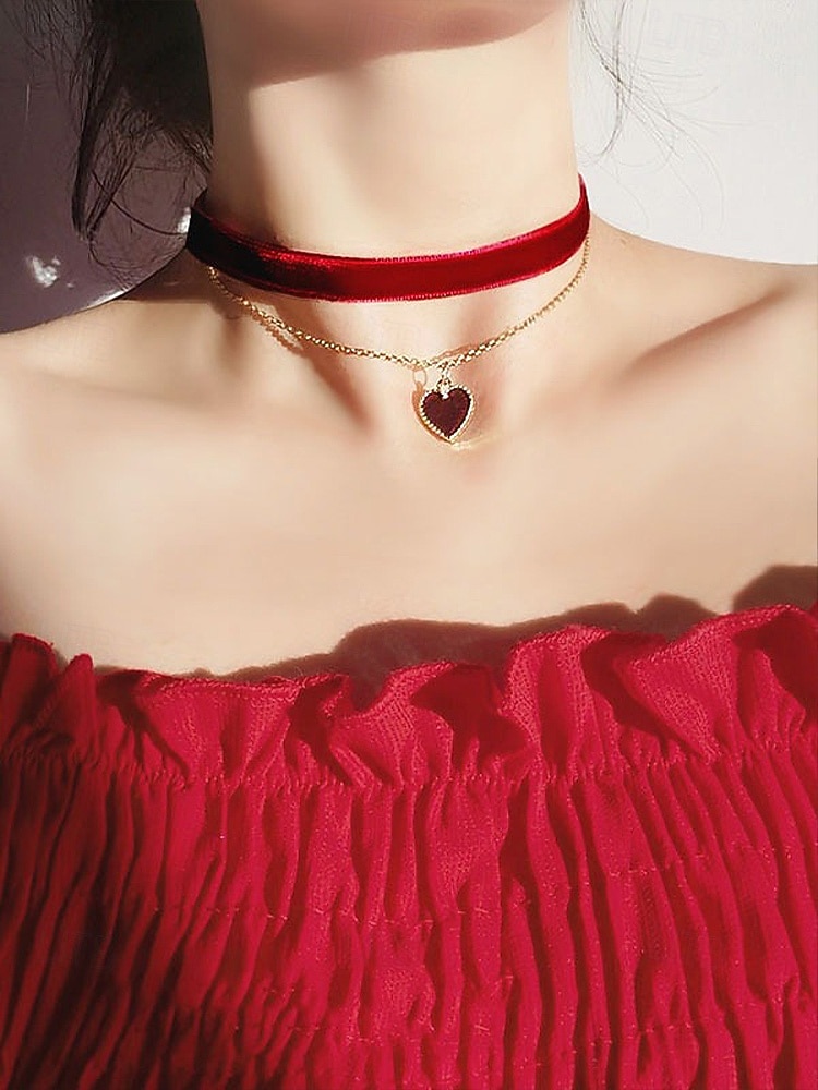 Collier ras du cou en velours pour femme avec pendentif cœur rouge - élégante chaîne dorée à double couche pour Noël et les fêtes de fin d'année de 2026 ? $5.99 –P2