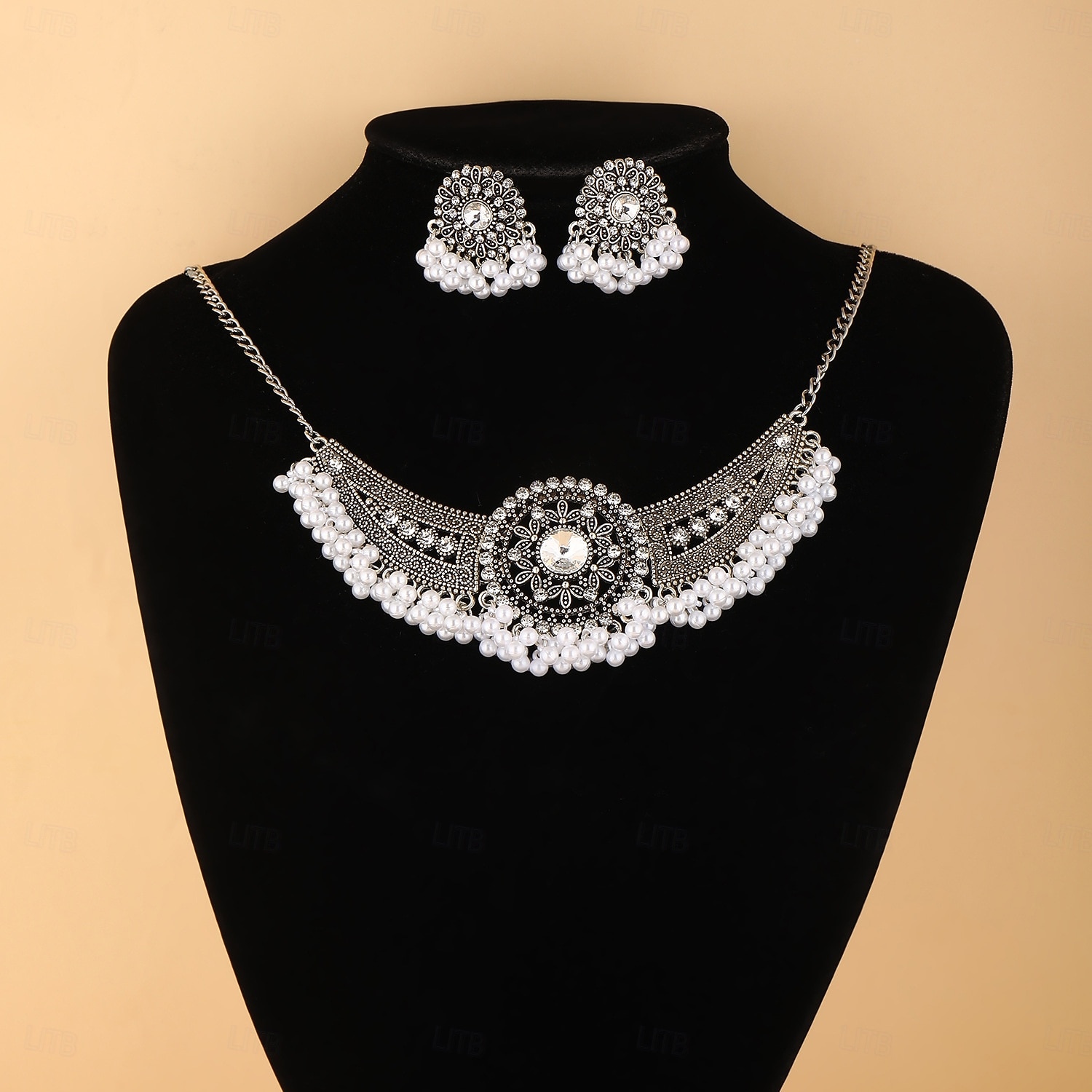 Zilveren parelchoker sieradenset voor dames voor kerstfeest, vintage kristallen ketting en oorbellenset voor feestdagen &elegante avondevenementen 2026 - $14.99 –P1