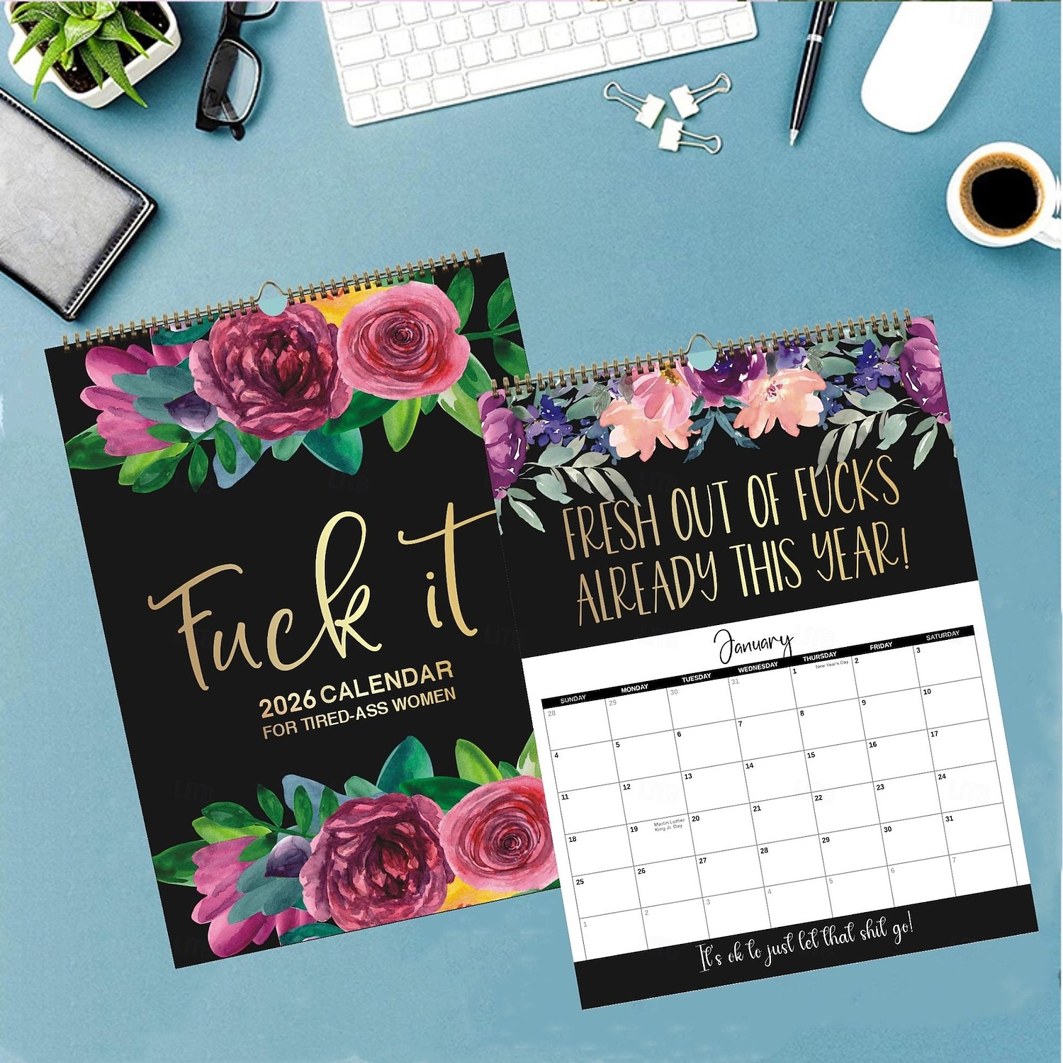 Vuoden 2026 vittukalenteri väsyneille naisille, vuoden 2026 väsyneiden naisten kalenteri, vittu seinäkalenteri väsyneille, itse tehty riippukalenteri kotitoimistoon 2025 - $12.99 –P4