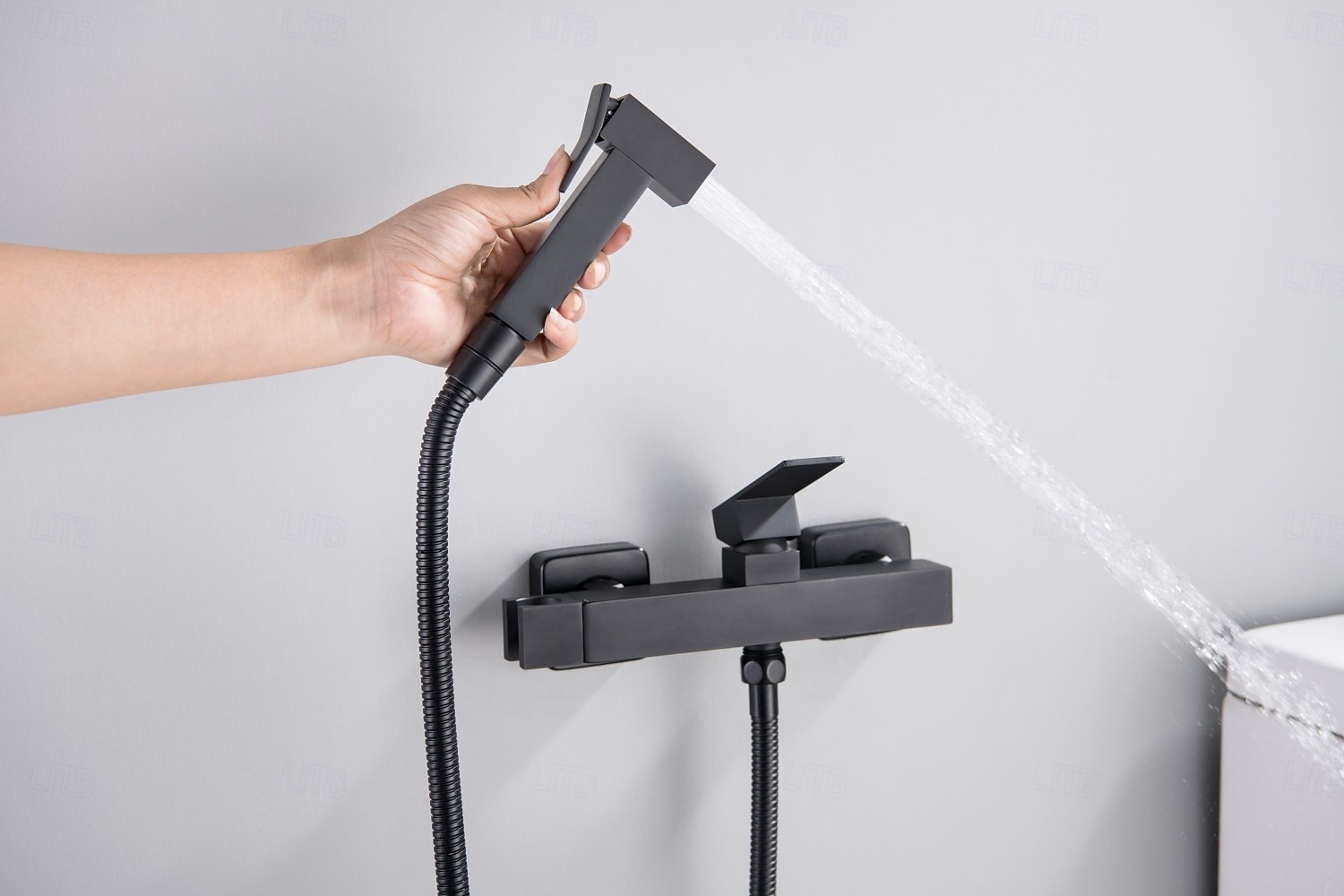 Биде кран черный Самоочищение Современный 2026 - $307.79 –P15