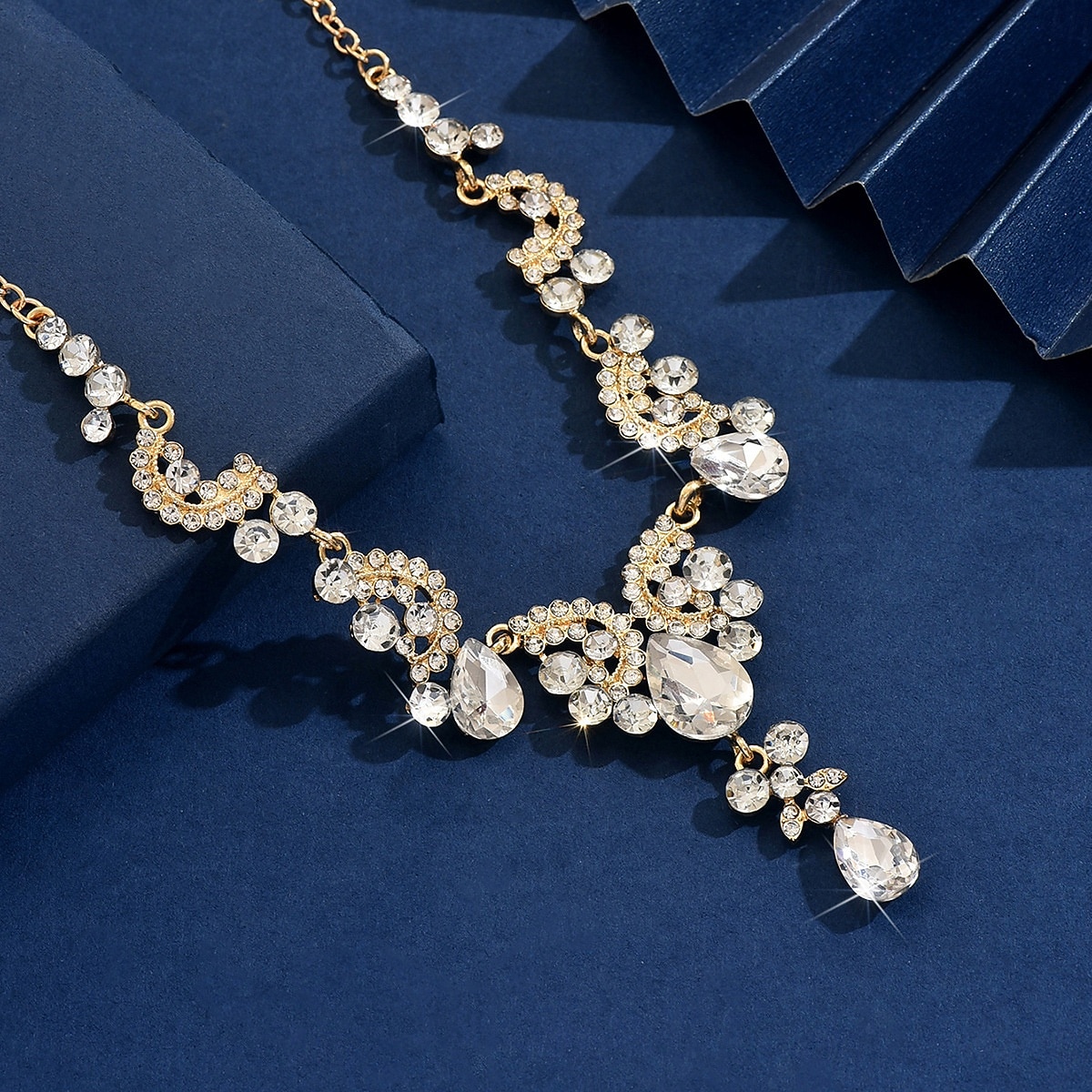 Collar llamativo de lágrima de cristal para mujer, elegante joya vintage con diamantes de imitación para bailes Gatsby y bodas. &fiestas nocturnas 2026 - $11.99 –P3