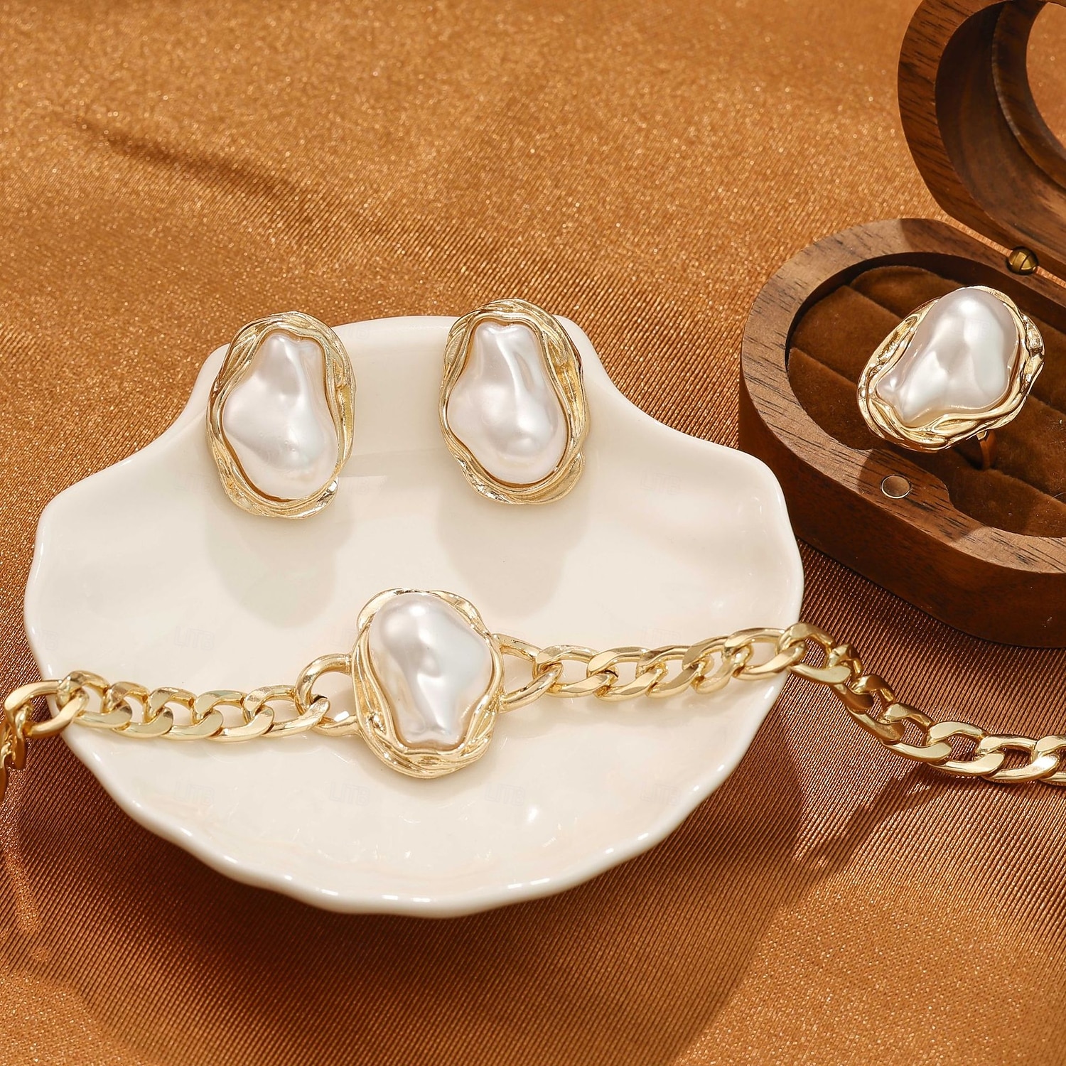 Women's Gold Pearl Jewelry Set for Party - Chunky Chain Necklace, Statement Earrings, Bracelet and Ring, Baroque Style Elegant Accessories for Evening & Formal Events 2026 - $14.99 –P3
