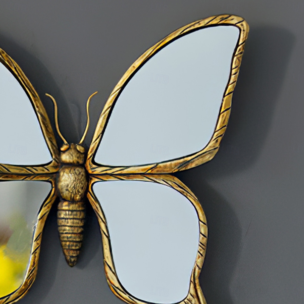 1 шт. - легкая роскошная ретро-состаренная бабочка в форме зеркала, декоративная подвесная деталь, подходит для украшения дома и в качестве реквизита для фотографий на заднем плане стены гостиной. 2026 - $39.99 –P9