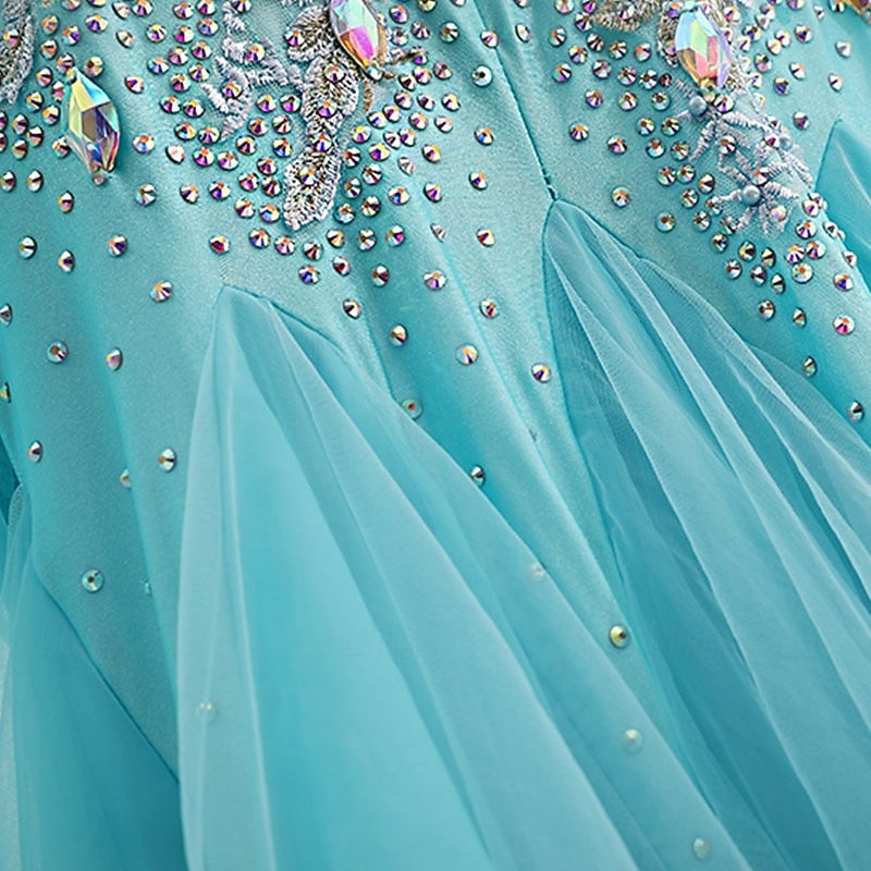 abito da ballo da sala da donna con cristalli ricamati, spalle scoperte, elegante abito da competizione in rete a strati per valzer, tango, foxtrot – blu ghiaccio del 2026 a $296.19 –P7