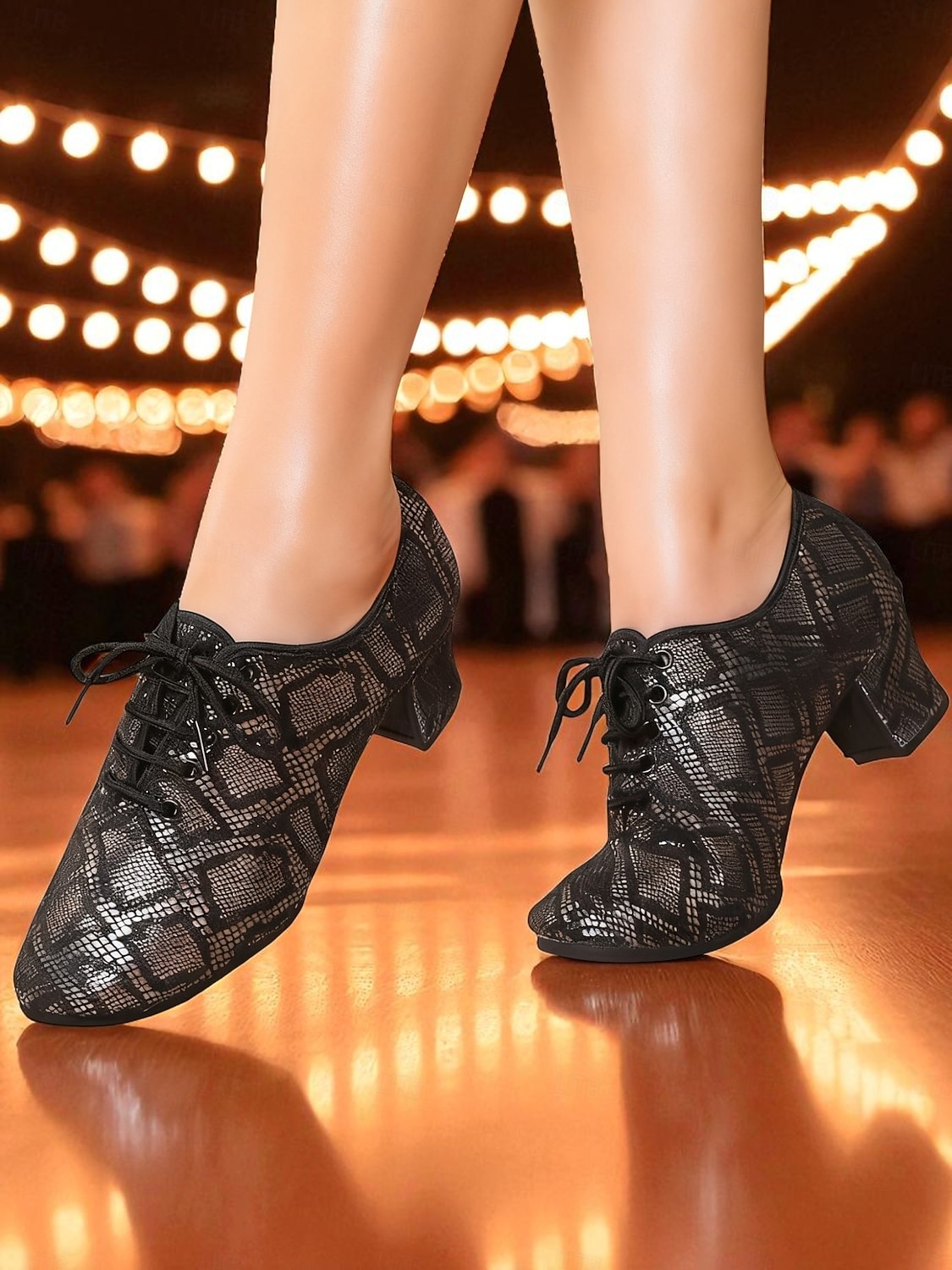 Sapatos de dança de salão femininos bege com cadarço - salto baixo estilo oxford com padrão brilhante para festas de dança profissionais &performances de 2026 por $42.99 –P5