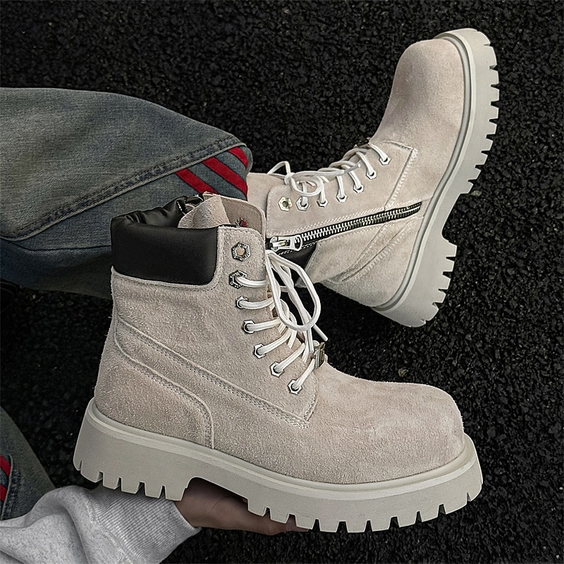 Ανδρικά χακί σουέτ μποτάκια εργασίας μέχρι τον αστράγαλο με στιβαρή σόλα και απαλή εσωτερική επένδυση, ελαφριά, casual μπότες εξωτερικού χώρου για φθινοπωρινή και χειμερινή χρήση. 2026 - $79.99 –P16