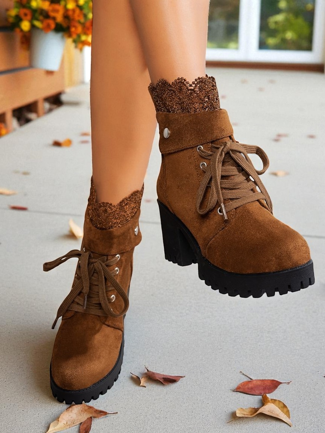 Braune Damenstiefeletten zum Schnüren mit dickem Absatz und Häkelbesatz, modische Stiefeletten aus Wildlederimitat im Vintage-Stil für lässige Outfits und Outdoor-Events 2026 - $46.99 –P2