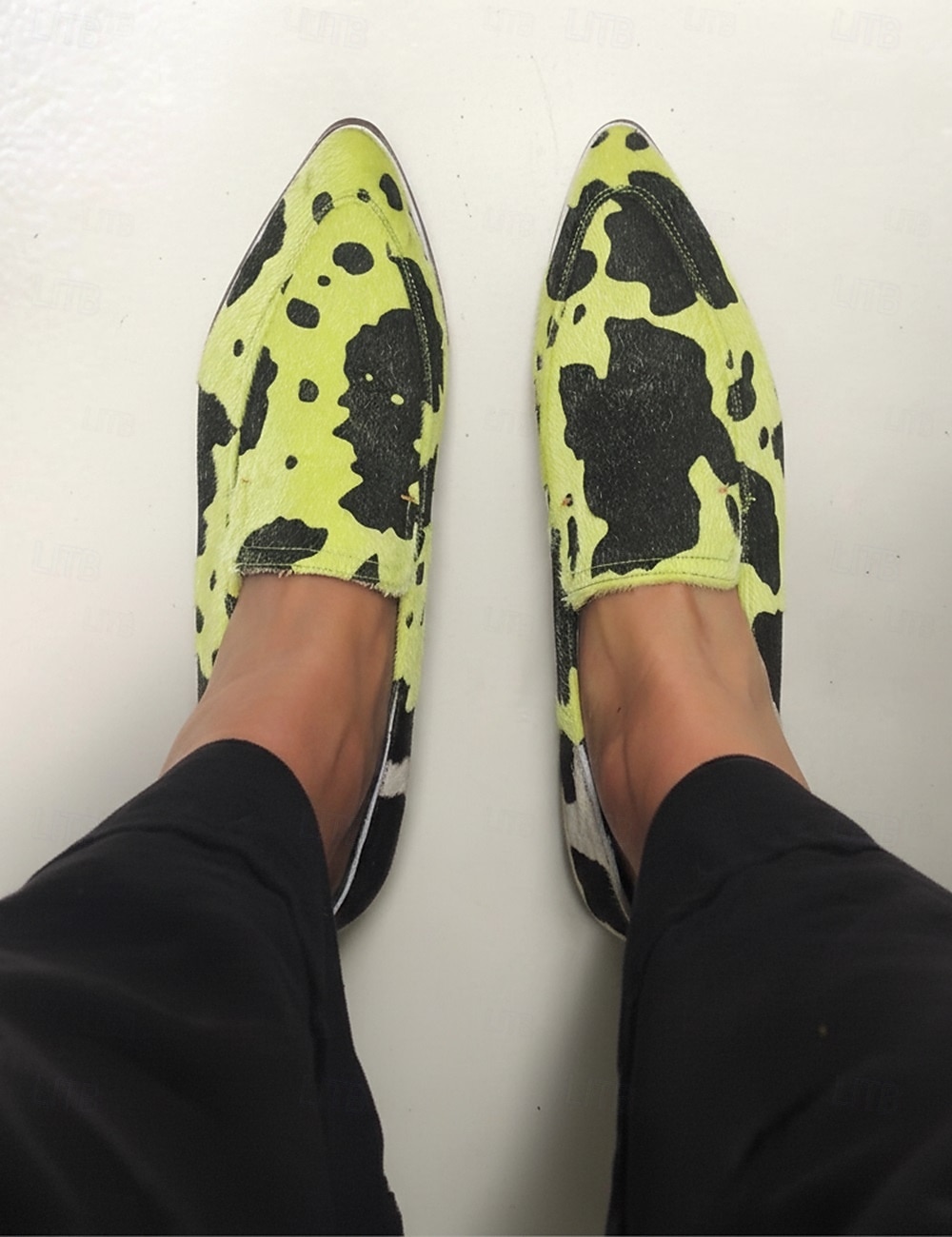 Mocassini in pelle sintetica a motivo di pelle di mucca da donna – Eleganti slip-on neri e bianchi per uscite casual e lavoro d'ufficio del 2026 a $46.99 –P9