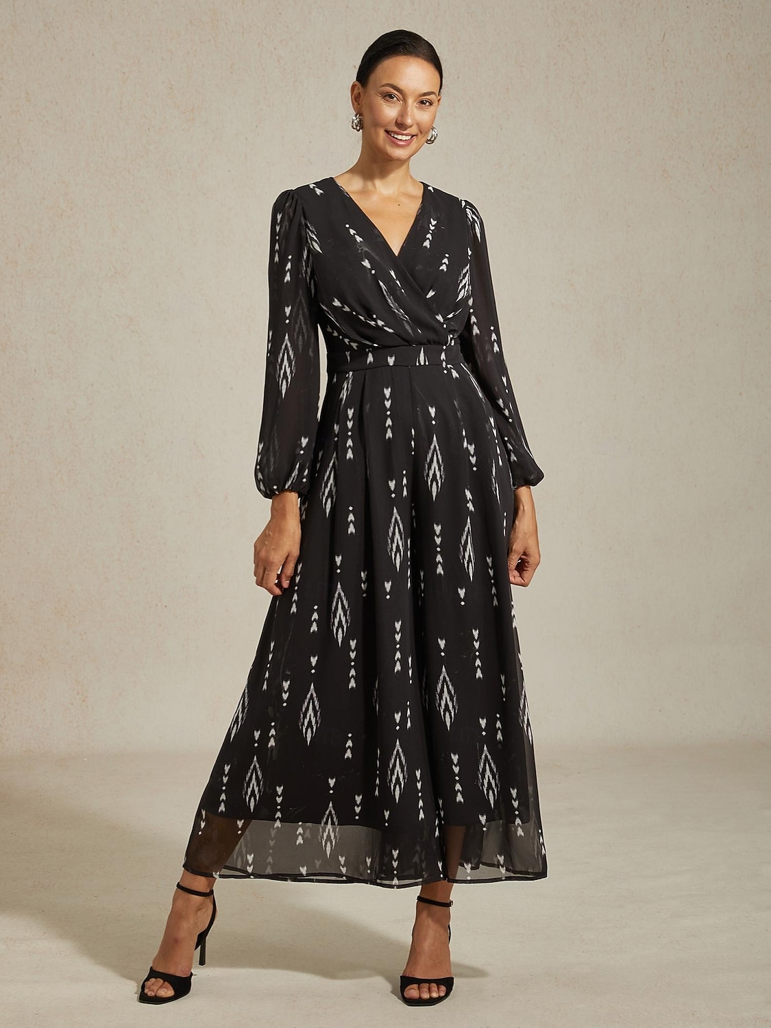 damejumpsuit svart chiffong trykt vide ben v-hals midjebesparende elegant skille seg ut destinasjon bryllupsgjest daglig ferie avslappet vår sommer høst 2025 - ₽12933.72 –P2