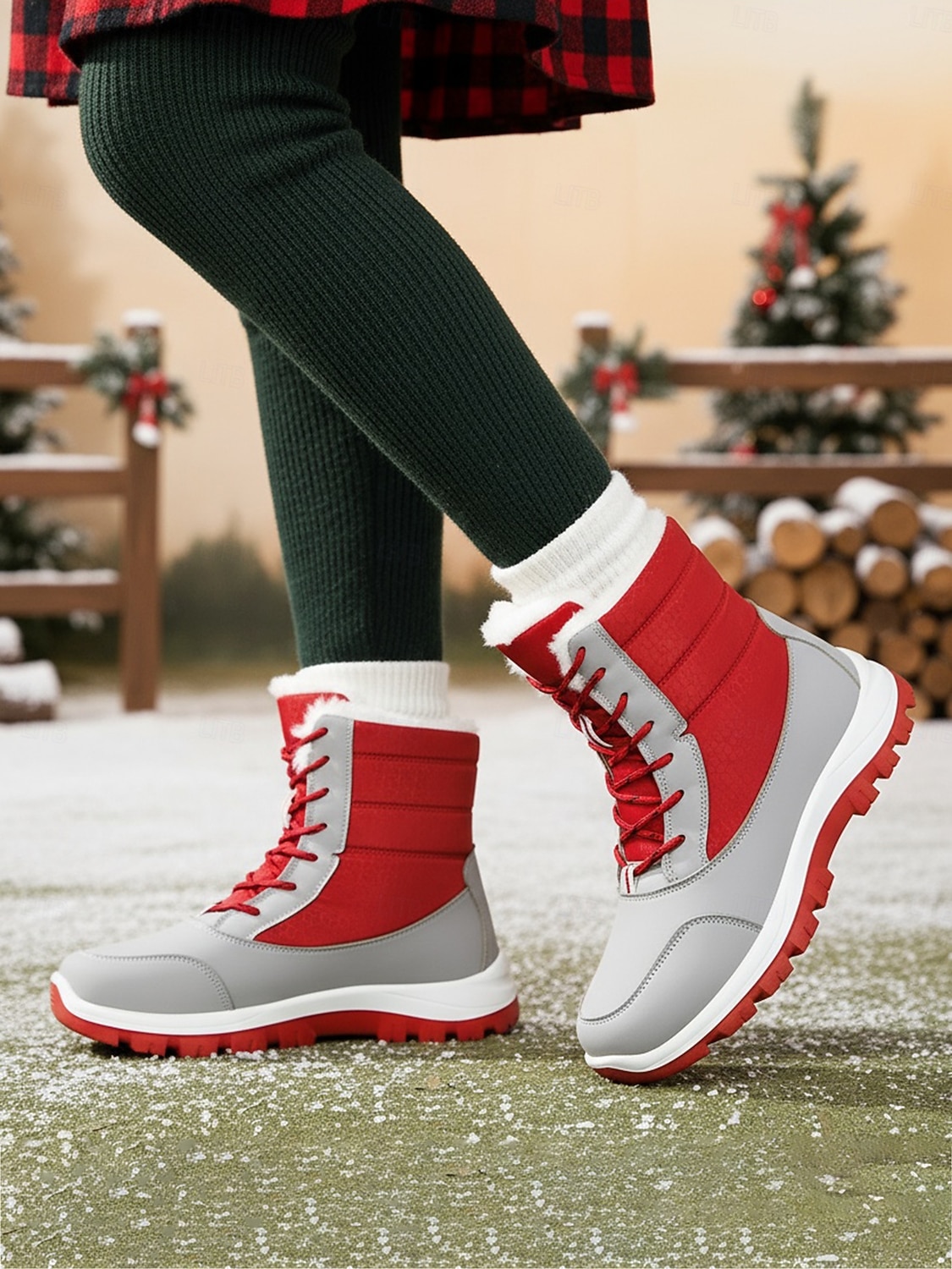 Botas de caminhada de inverno femininas vermelhas com pele sintética – botas de neve duráveis e impermeáveis com blocos de cores para aventuras na neve, perfeitas para viagens de férias de 2025 por $34.99 –P1