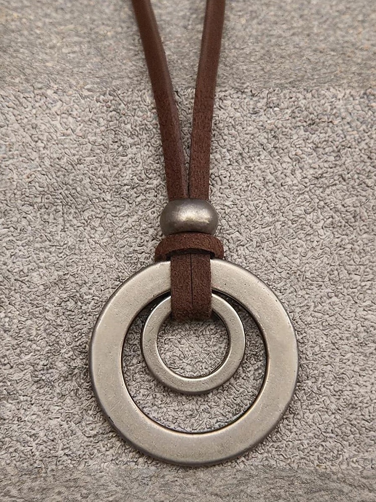 Justerbart halskjede med lærsnor for menn og dobbeltsirkelanheng – vintage, uformelt smykke for hverdagsbruk og utendørsstil 2025 - $9.99 –P4