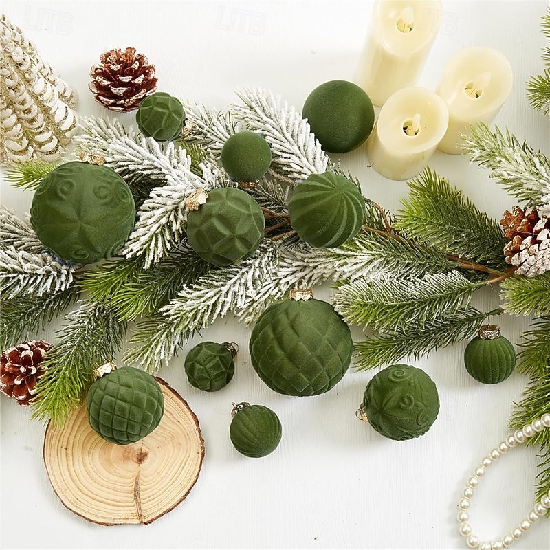 Conjunto de 46 enfeites de Natal em veludo para árvore de Natal, com bolas flocadas e inquebráveis, com laço para decoração natalina. Disponível em 3 tamanhos: 4/6/8 cm. de 2025 por $28.99 –P5