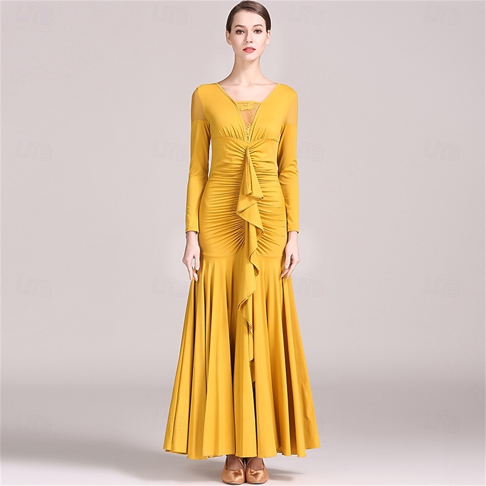 grünes Gesellschaftstanzkleid mit langen Ärmeln, gerüschten Details und Rüschenrock für eleganten Latein &Ballsaalaufführung 2026 - $129.99 –P8