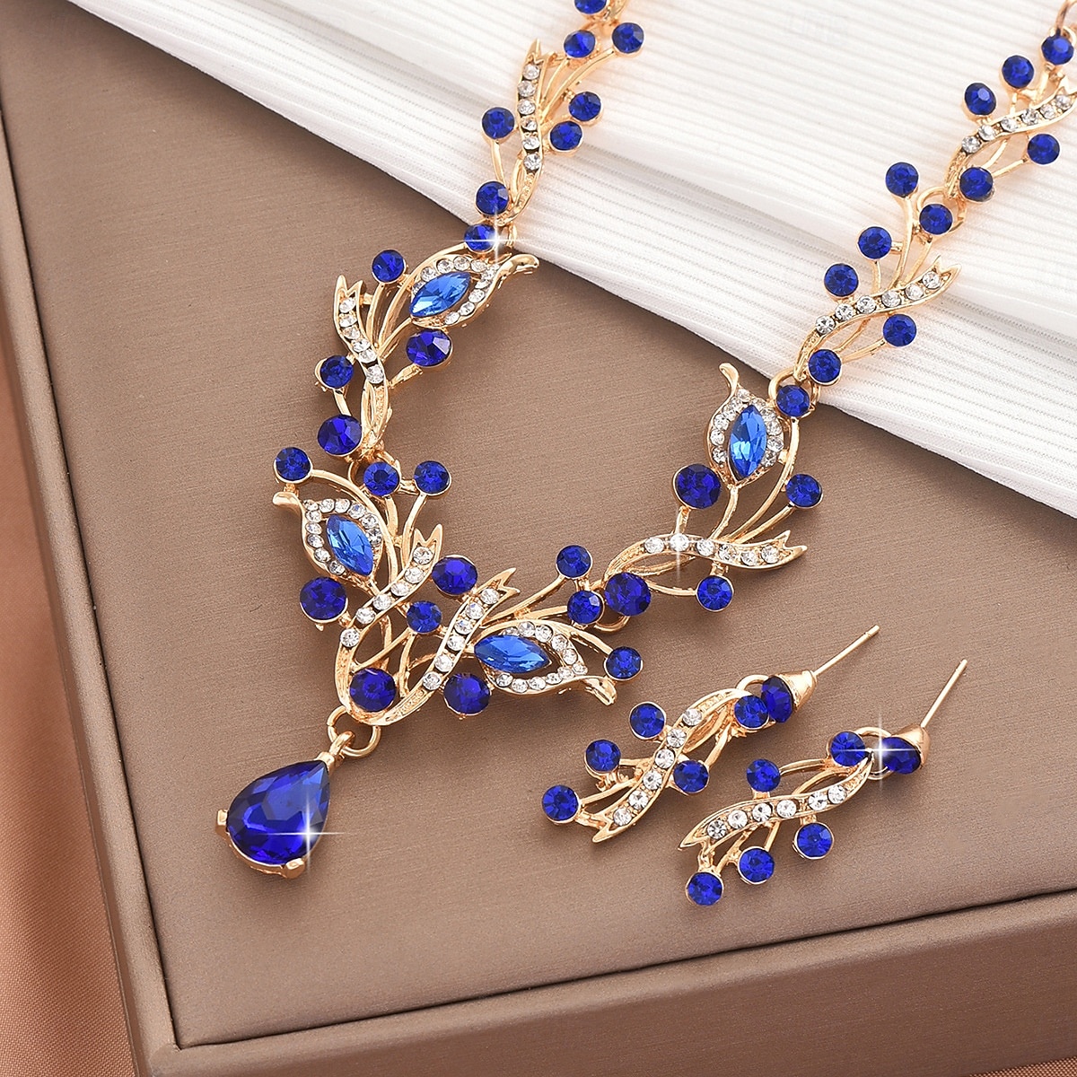 damski komplet biżuterii z czerwonymi kryształkami, elegancki naszyjnik i kolczyki z kryształkami ze złotymi zdobieniami, idealny na imprezy i wesela &wieczorne wydarzenia 2026 - $14.99 –P5