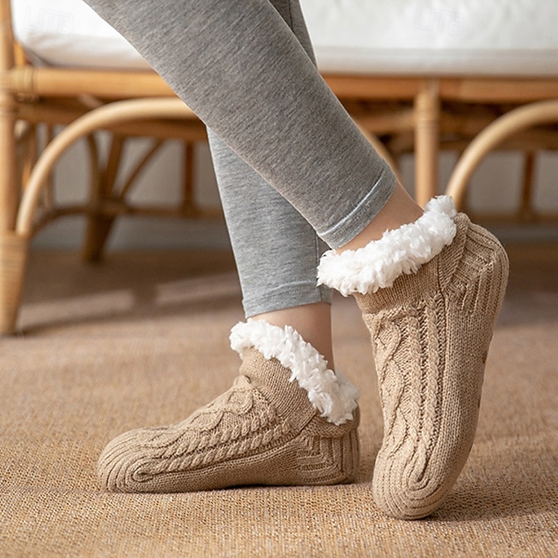 Men's 1 Pair Socks Sherpa Lined Socks Casual Socks Winter Socks Black Wine Color Plain Vacation Daily Knitted Warm Winter Fashion Casual 2026 - $8.99 –P5