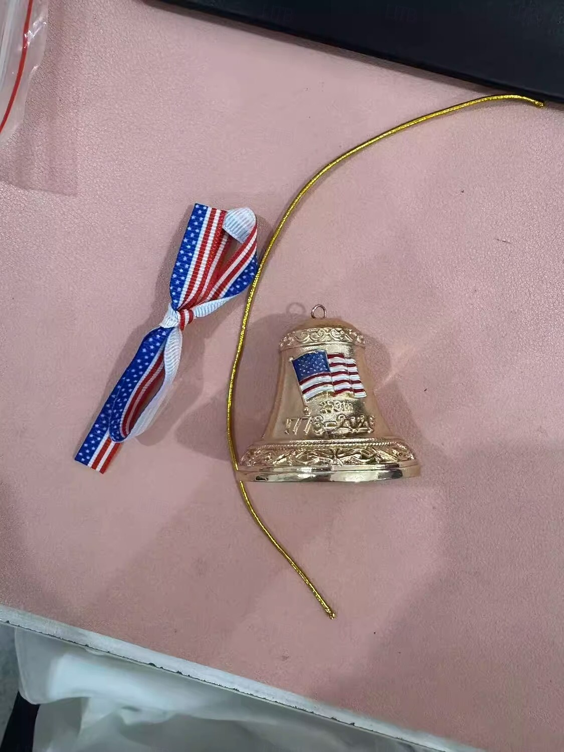 Ozdoba na zvonek k 250. výročí Spojených států, ručně vyráběná kovová smaltovaná pamětní závěsná dekorace, ozdoba na zvonek svobody pro sběratele, vlastenecký strom, plot, terasu 2026 - $20.99 –P4