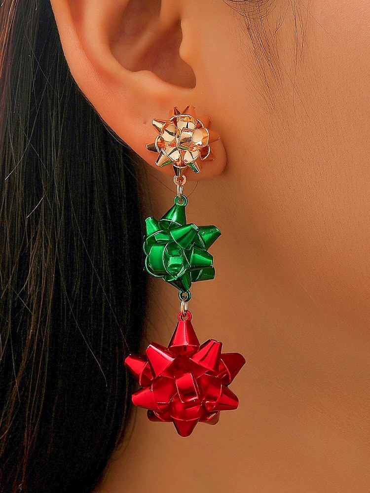 Boucles d'oreilles de Noël pour femmes, design festif rouge et vert avec matériau en alliage, parfaites pour les fêtes de fin d'année et les cadeaux de 2026 ? $9.99 –P2