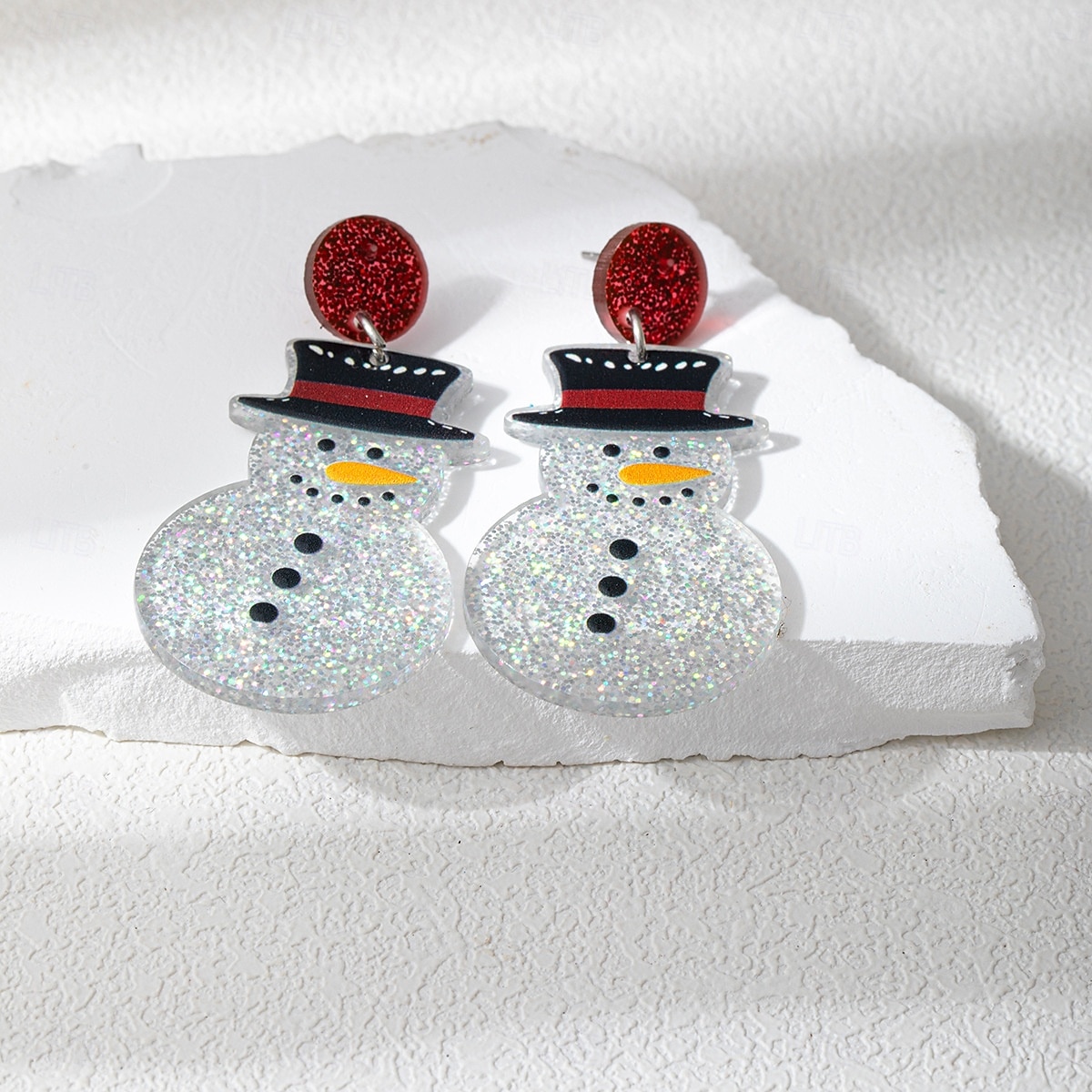 orecchini a forma di pupazzo di neve – orecchini scintillanti per le feste natalizie con cappello rosso e naso per donna del 2026 a $11.99 –P4