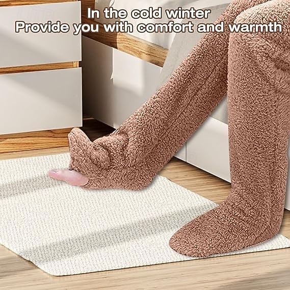 Chaussettes hautes en duvet d'oie pour Noël, nouvelles chaussettes hautes longues et pelucheuses d'hiver, chaussettes hautes en peluche de 2026 ? $17.99 –P5