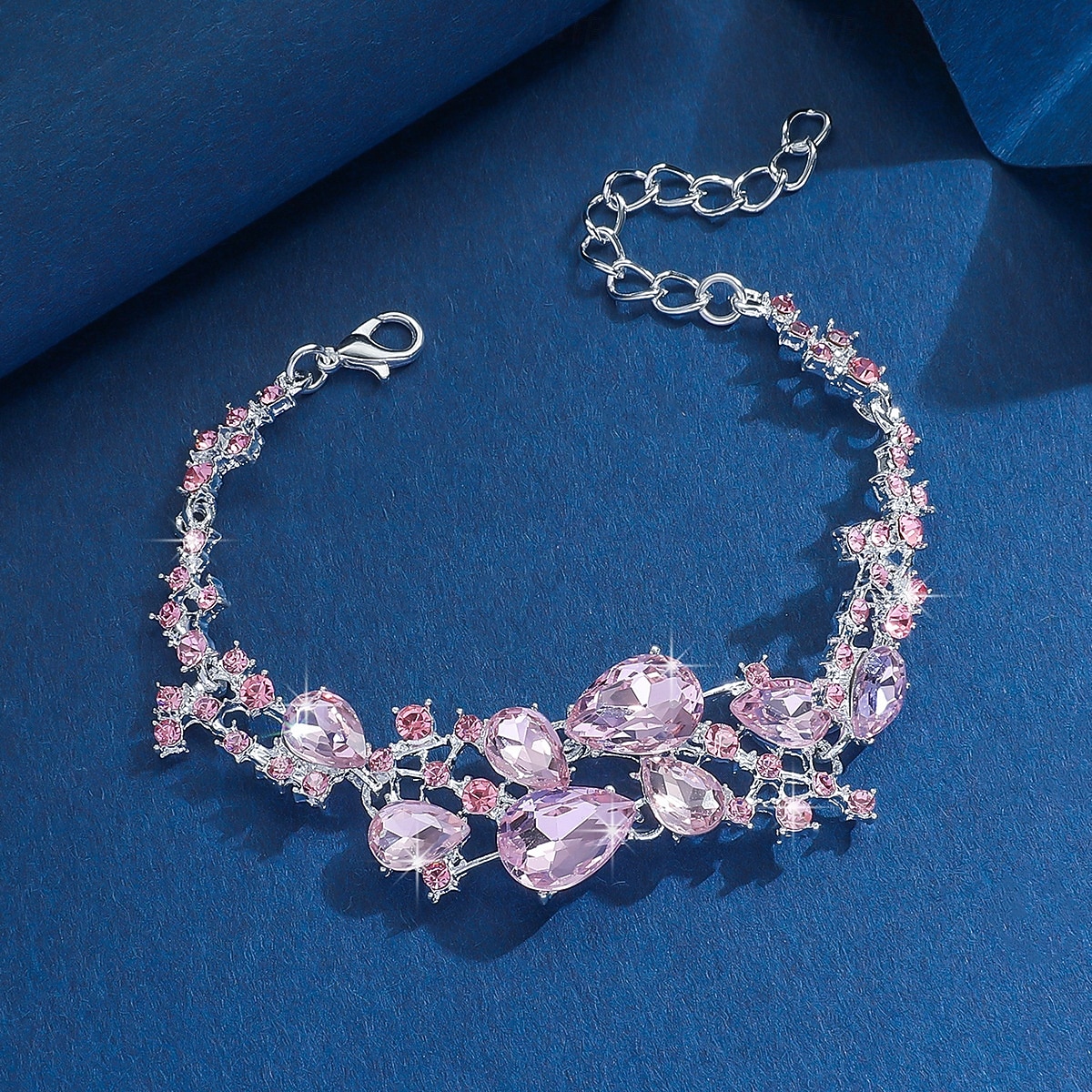 Dámský náramek s křišťálovými kamínky - třpytivý stříbrný nastavitelný náramek na večírky, svatby a večerní příležitosti na konci roku 2026 - $11.99 –P5