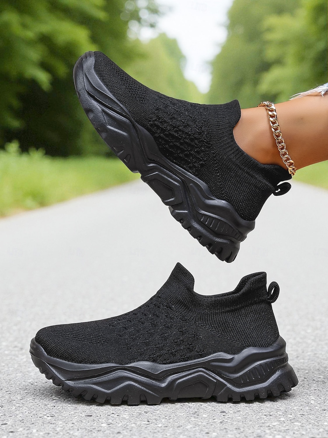 Knallrøde slip-on-sko til dame med pustende strikk – lette og komfortable joggesko for hverdagsaktiviteter, reiser og uformelle utflukter 2026 - $29.99 –P1
