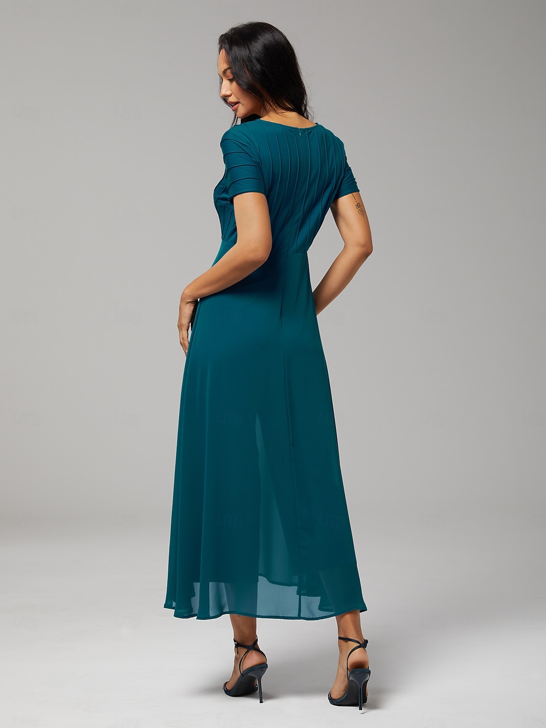 Dame Femeie Rochie casual Salopetă Albastru păun Manșon scurt Mânecă scurtă Simplu Multistratificat Vară Primăvară Toate Sezoanele În V Rotund Elegant Modern Fluid S M L 2025 - $114.99 –P7